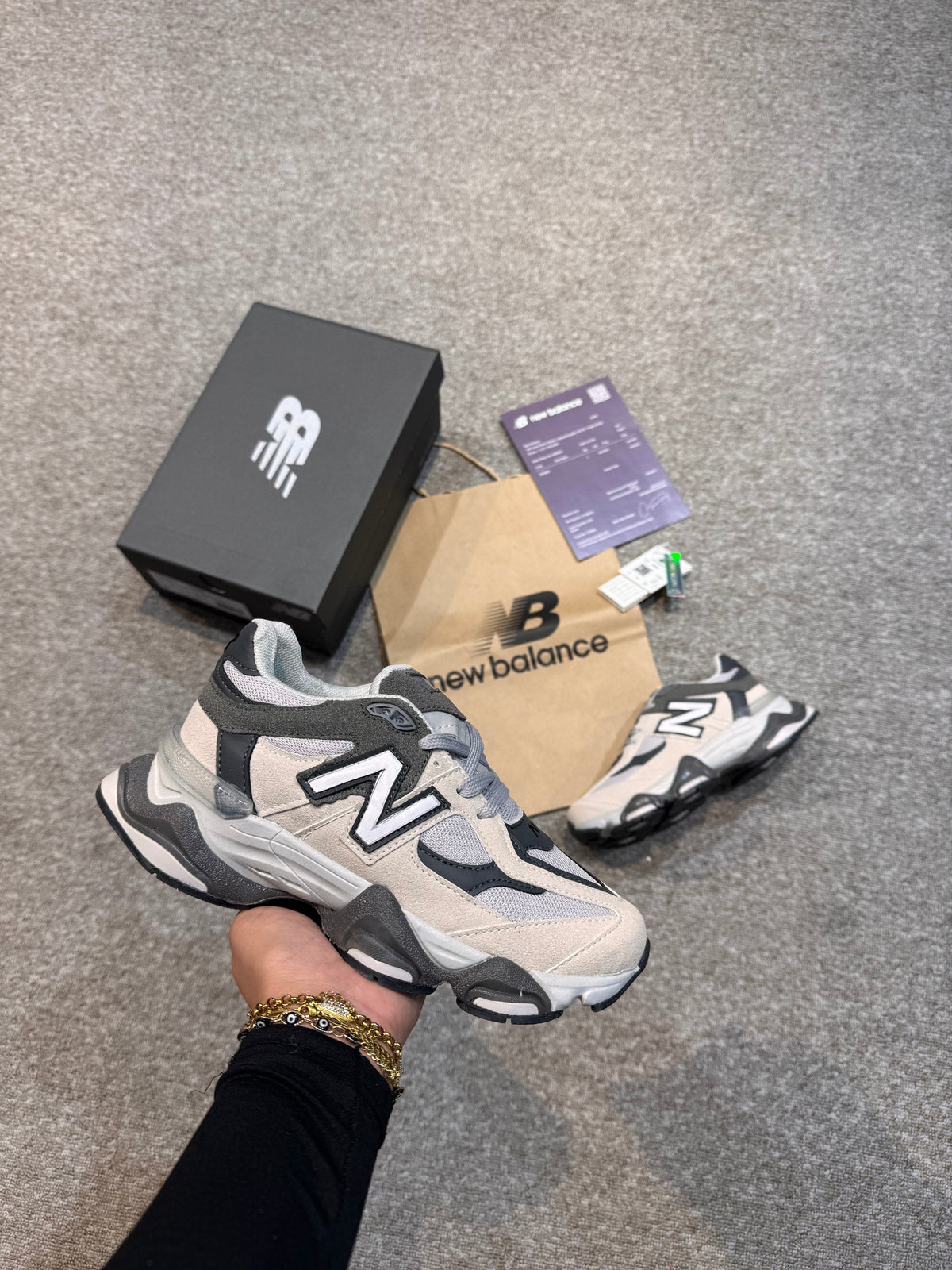 NB9060 Gri